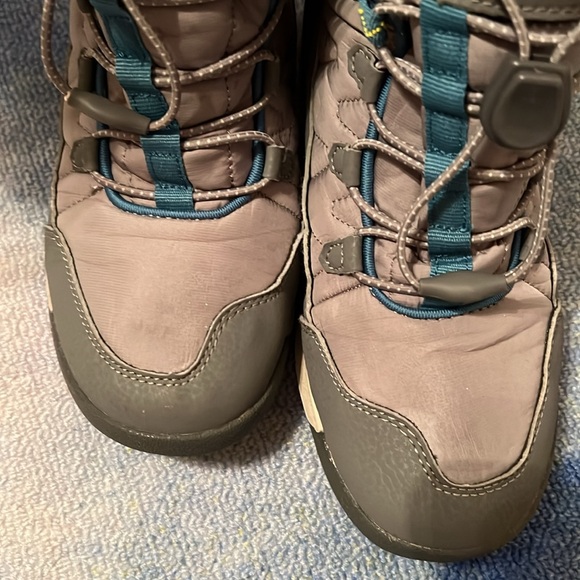 Girls grey Merrell boots size 3 - Picture 6 of 7